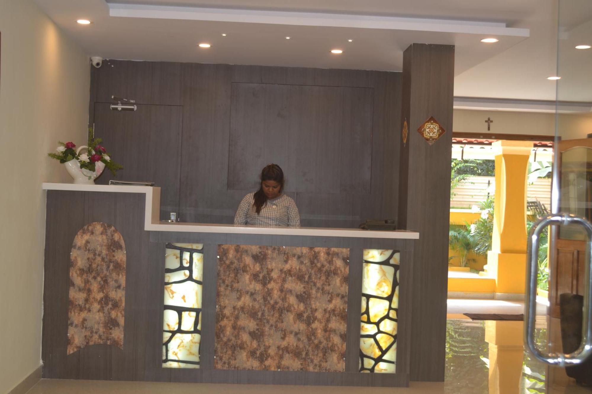 The Majorda Pristinne Hotel Exterior photo