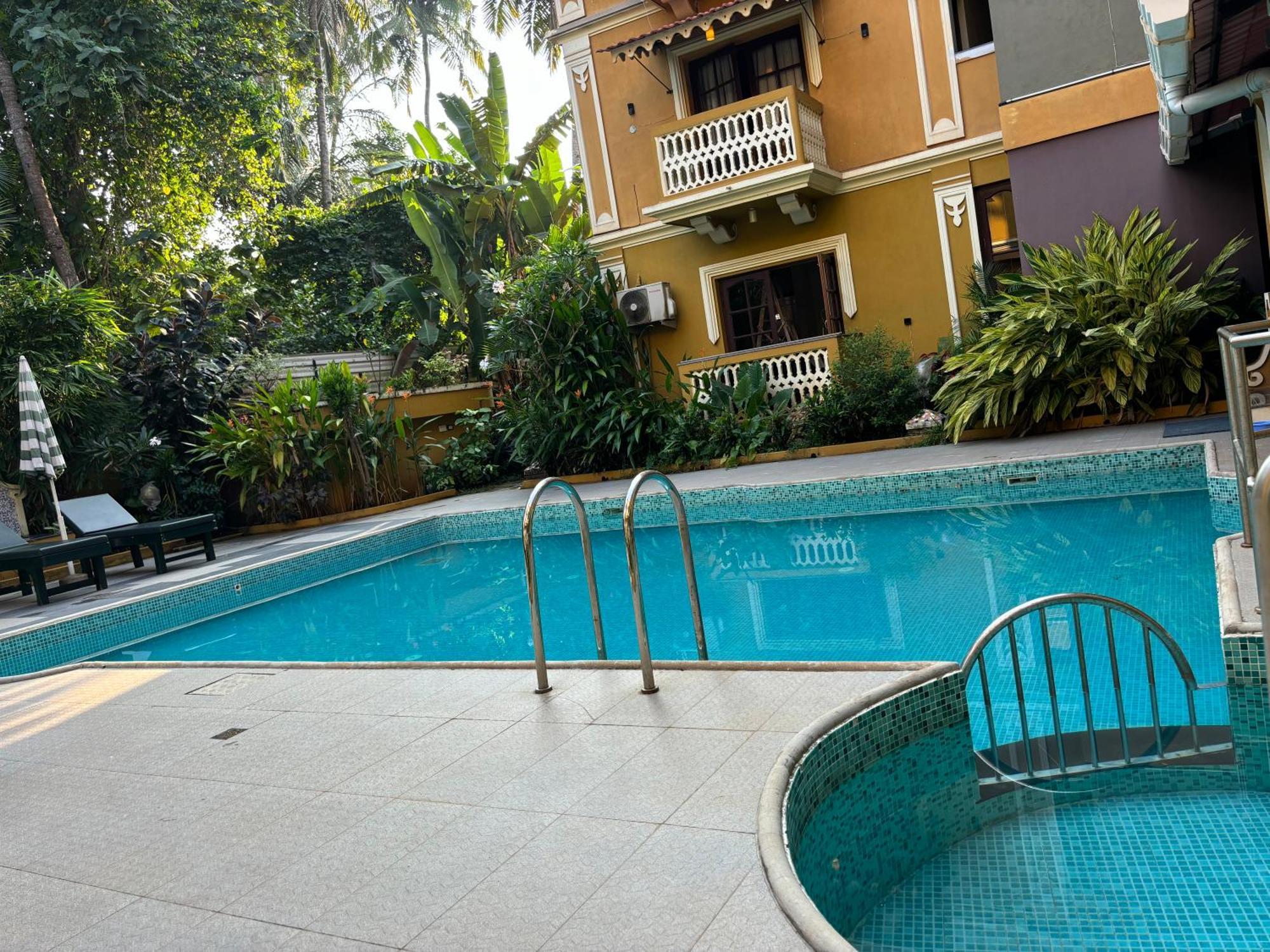The Majorda Pristinne Hotel Exterior photo